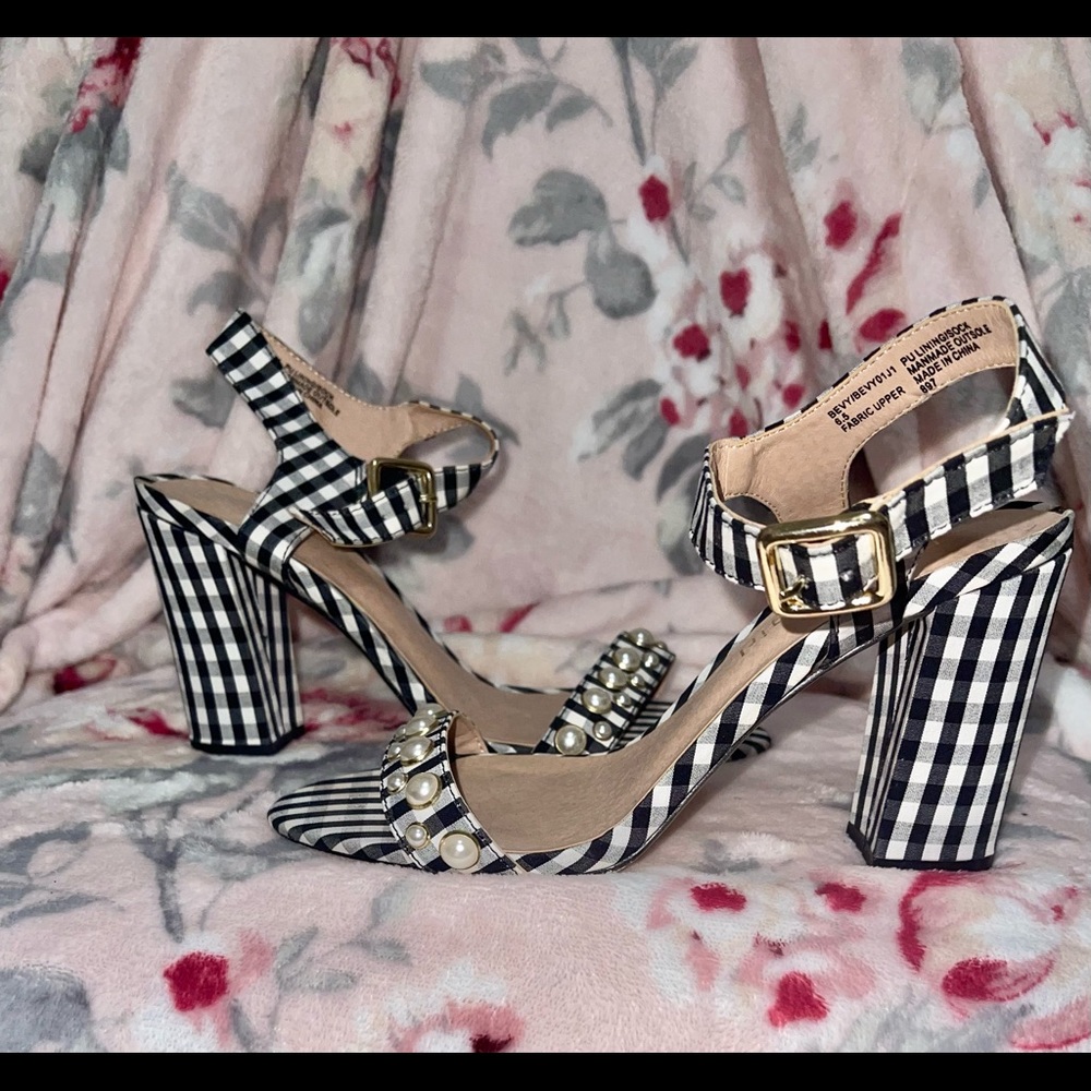 Black checkered heels